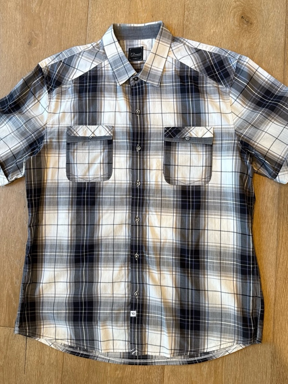 7 Diamonds Men's Short-Sleeve Plaid Button-Down Shirt - Gray/Black/White